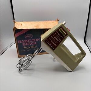 Vintage GE General Electric 5-Speed Hand Mixer Avocado Green/White Untested